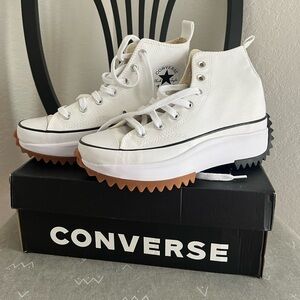 White Converse Run Star Hike Platform